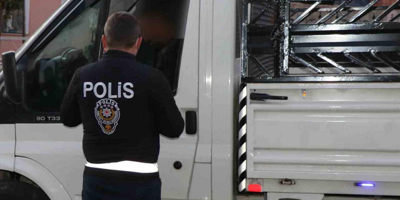 Erzincan’da 77 Düzensiz Göçmen Ve 34 Şüpheli Yakalandı