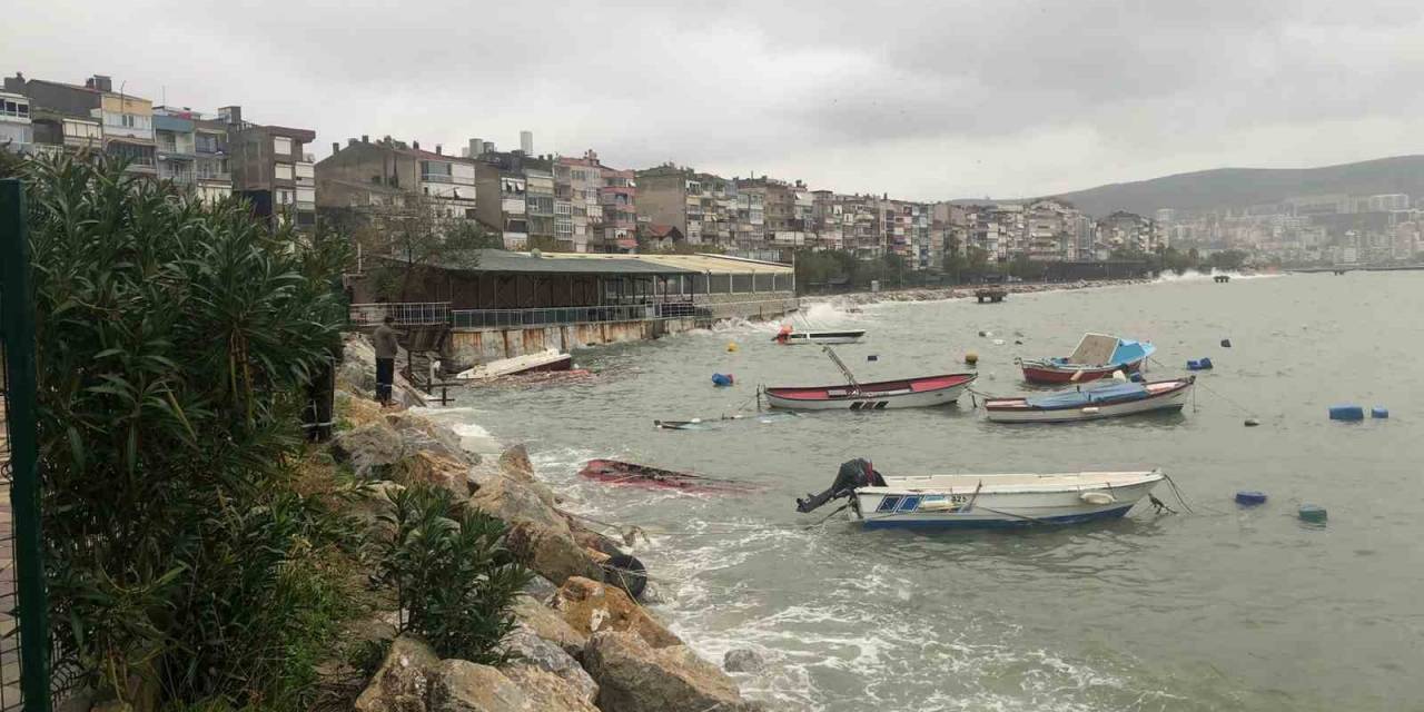 Bursa’da Yaşanan Fırtına Sonrası Tekneler Alabora Oldu