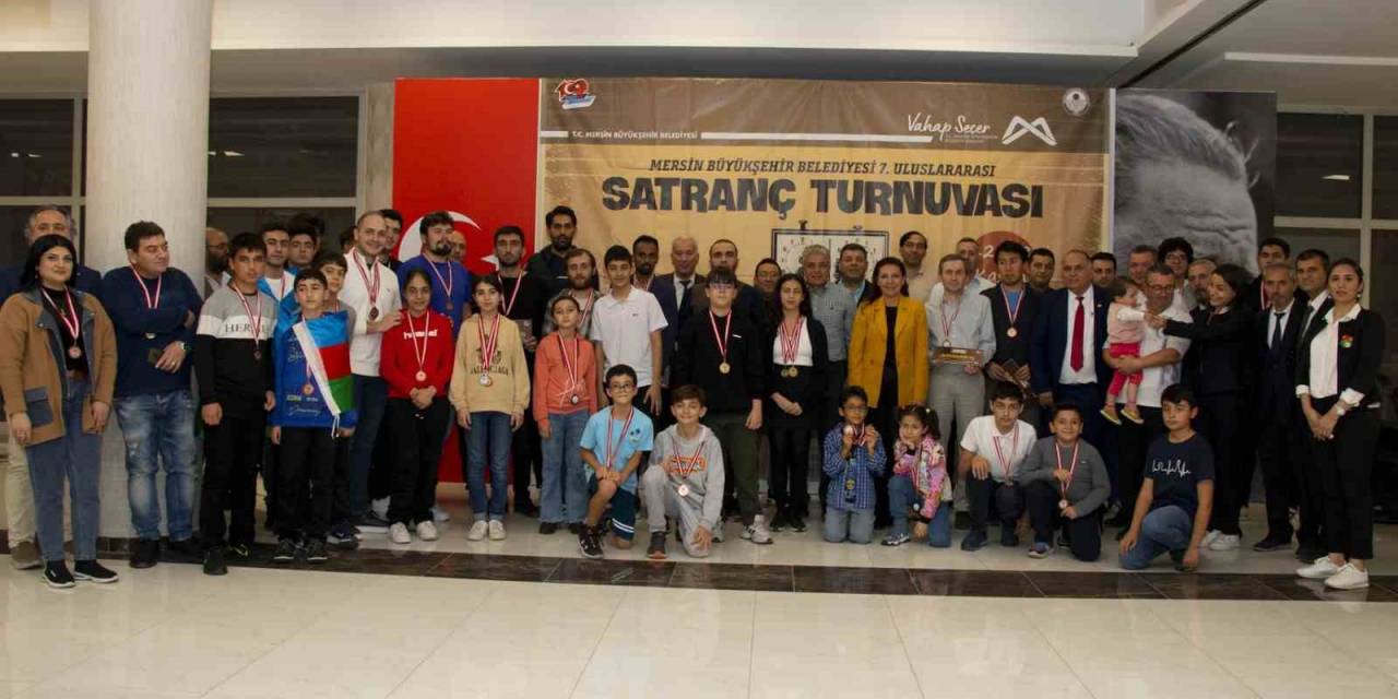 7. Uluslararası Satranç Turnuvası’nda Ödüller Sahiplerini Buldu