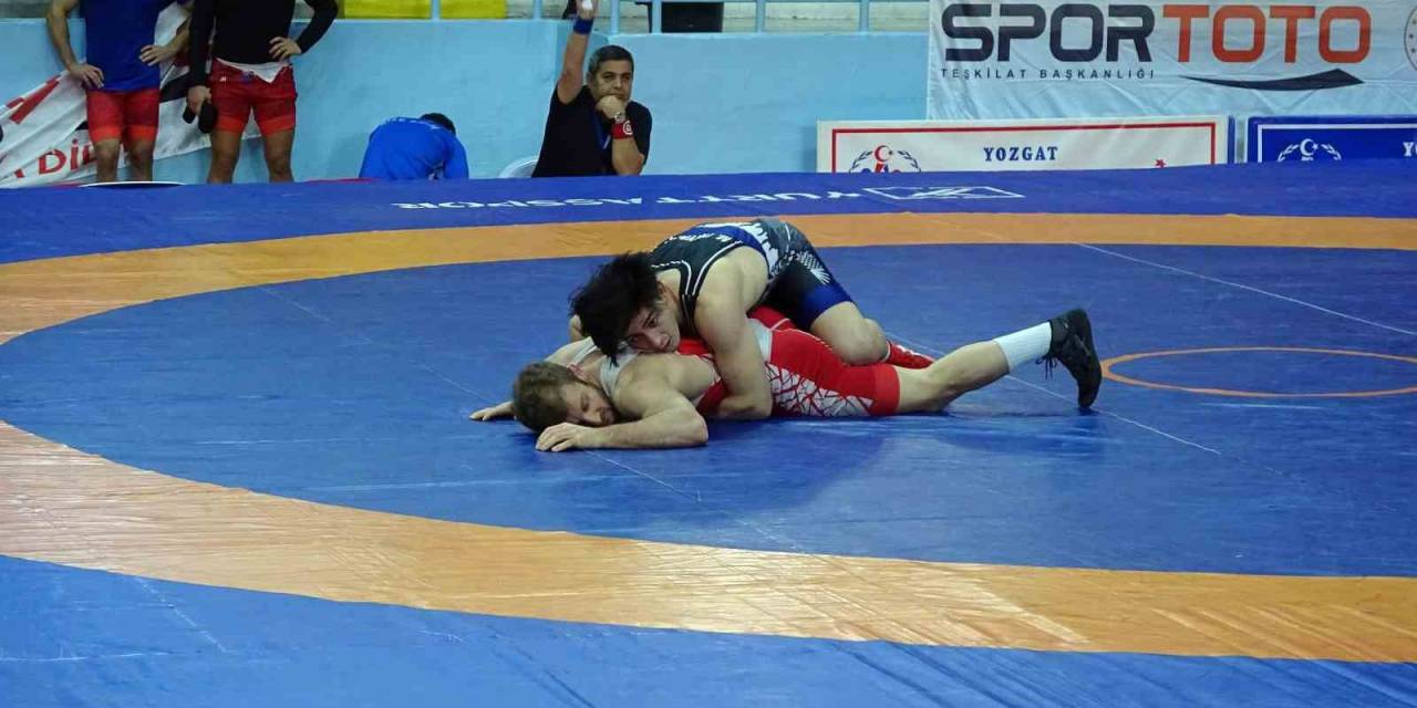 Yozgat’ta Süper Lig Serbest Ve Grekoromen Güreş Müsabakaları Tamamlandı