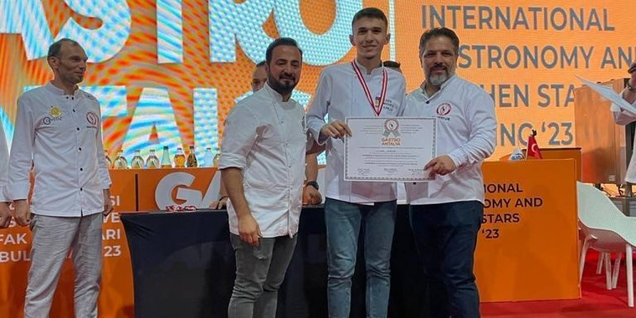 Gastronomi Yarışmasında Alanya Üniversitesi’ne Gümüş Madalya