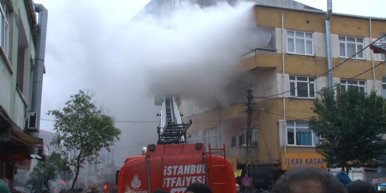 Beyoğlu’nda Yangın Paniği