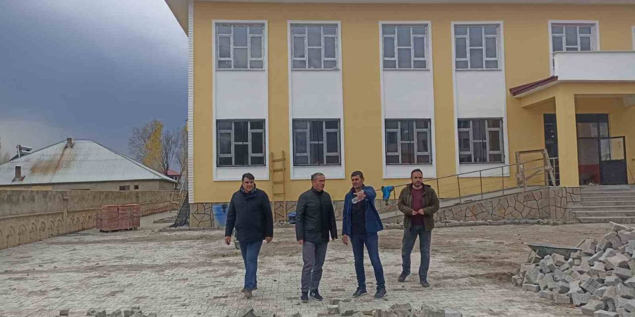 Ağrı İl Milli Eğitim Müdürü Kökrek, Patnos’taki Okul İnşaatlarını Denetledi