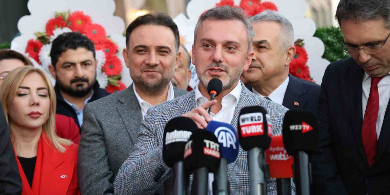 Ak Parti Aydın İl Başkanlığı’nın Yeni Binası Törenle Açıldı