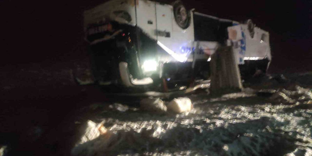 Bingöl’de 2 Ayrı Otobüs Kazası: 22 Yaralı