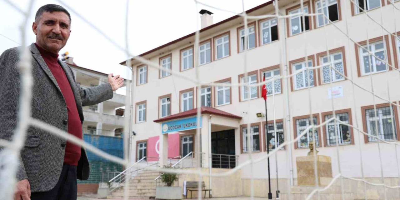 Arama Motorunda Gördü: Belediye Başkanı Okula ’messi’ İsminin Verilmesi İçin Harekete Geçti