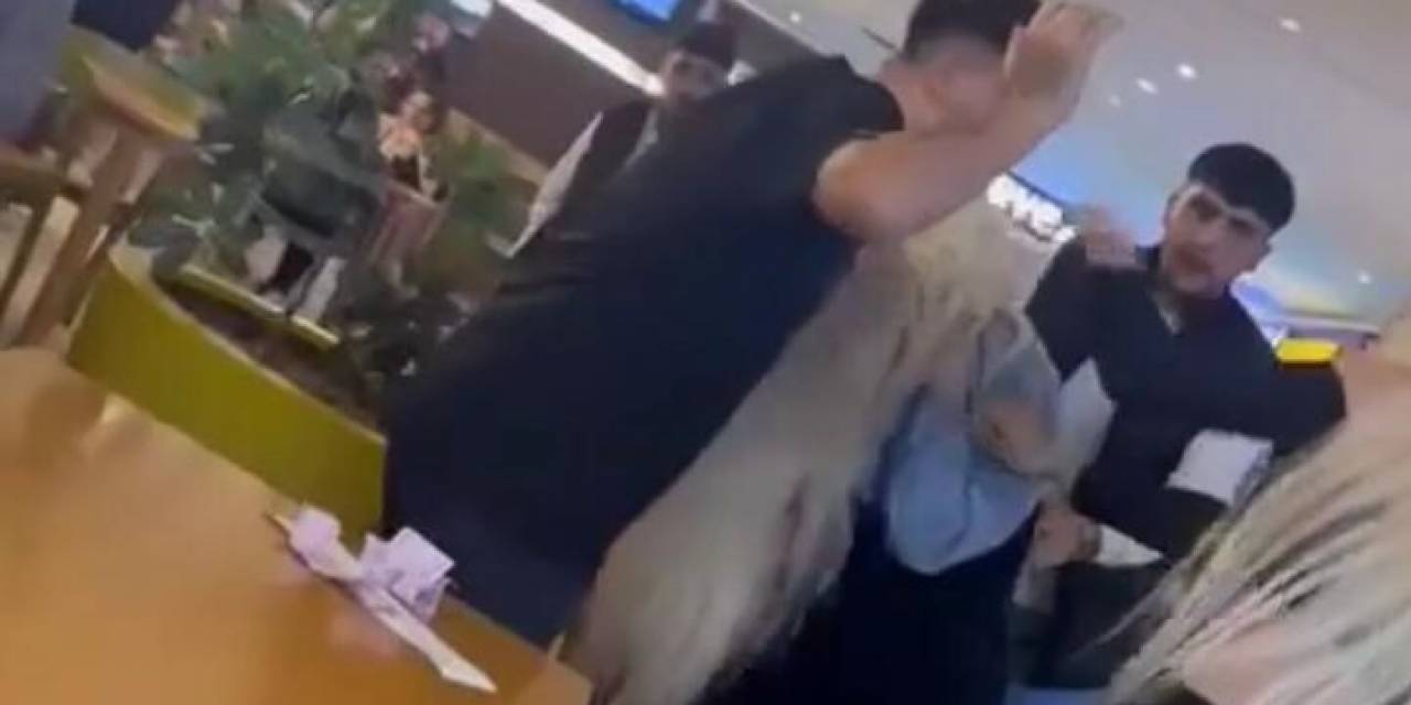 Taksim’de Avm’de Saç Saça Kavga Eden Genç Kadın Konuştu: “Ne Bakıyorsun Deyip Tekme Attım”