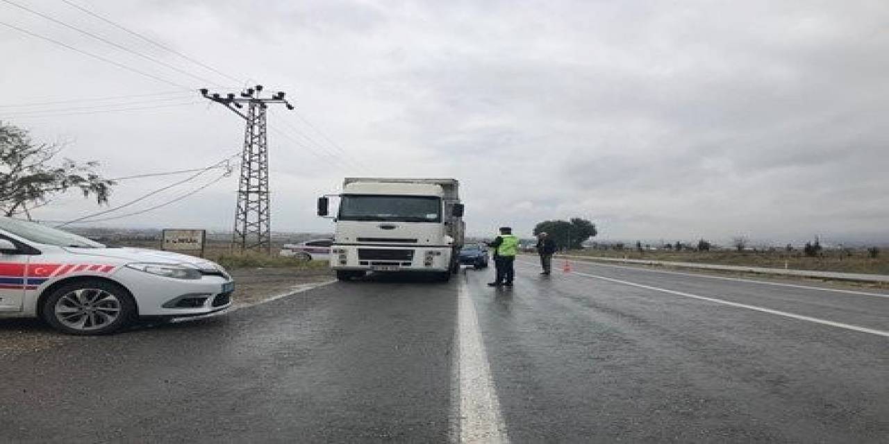 Jandarma Trafik Denetiminde 4 Bin 307 Araç Kontrol Edildi