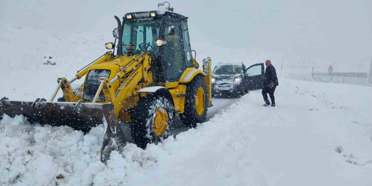 Meteoroloji Uyarmıştı: Kars’ta Yoğun Kar Yağışı