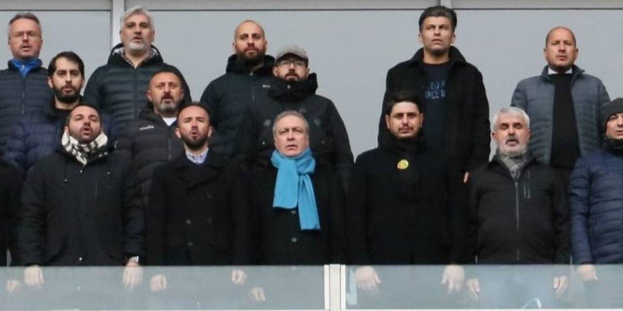 Önder Özen, Eskişehirspor Maçını Tribünden İzledi