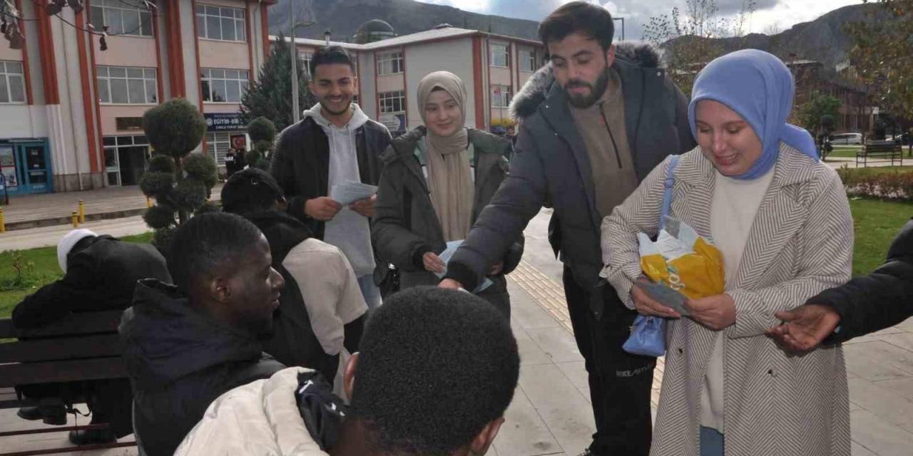 Prof. Dr. Sönmez, "Gazze’deki Birçok Çocuk Yaşama Hakkına Dahi Kavuşamıyor" Dedi.