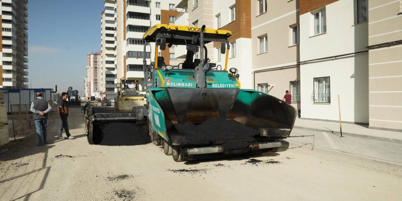Belsin’de Asfalt Çalışması Yapıldı