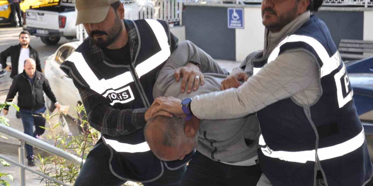 Anne Ve Kızı Öldüren, Katil Komşu Tutuklandı