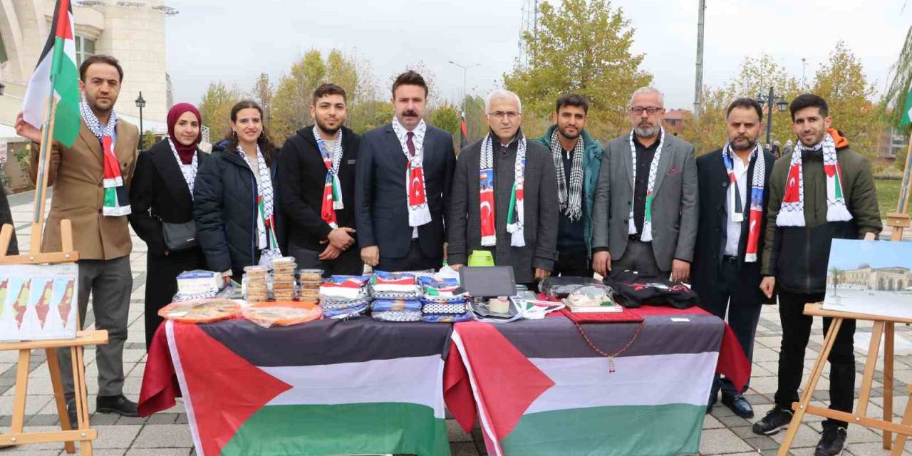 Esogü’den Filistinli Öğrencilere Destek Panayırı