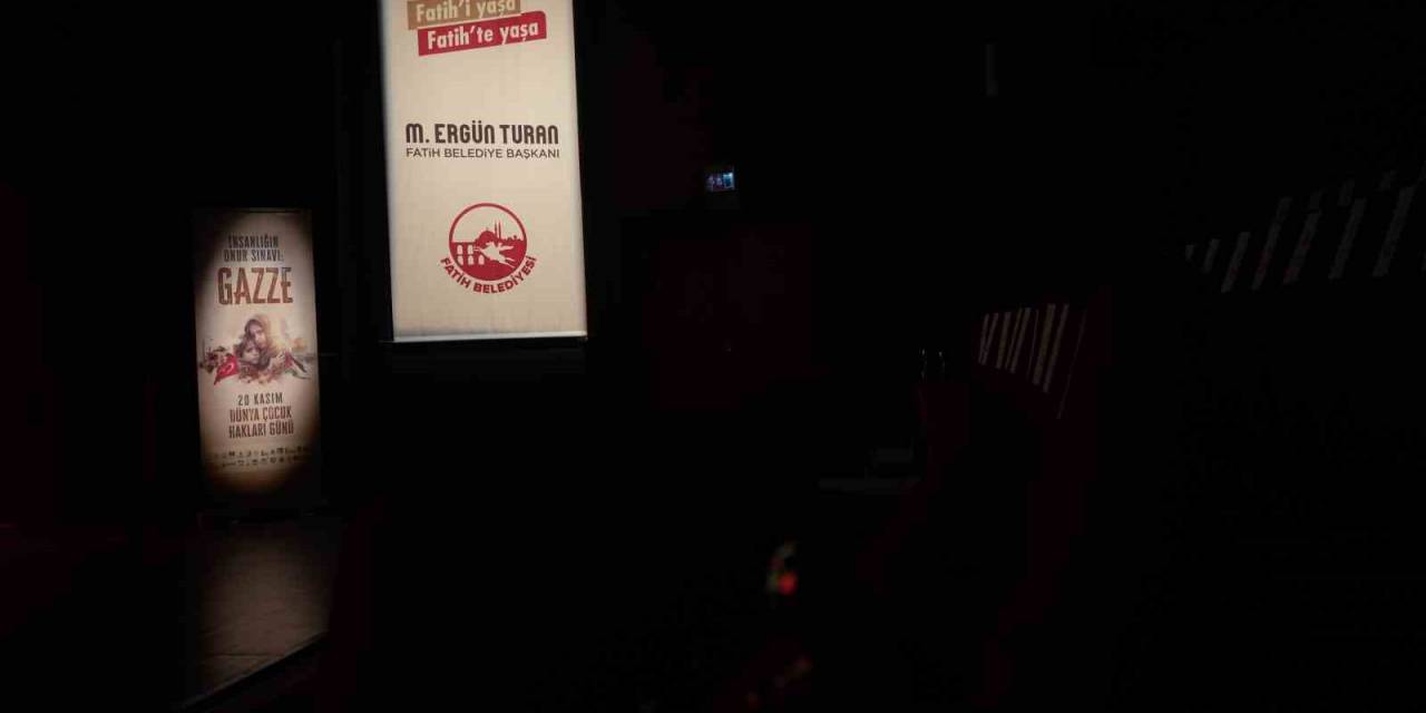Fatih Kültür Sanat Merkezi’nin Koltukları Gazze’de Katledilen Çocuklara Ayrıldı