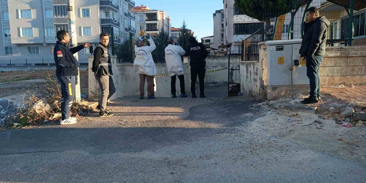 Gaziantep’te Eşya Taşıma Asansörü Düştü: 1 Ölü, 1 Yaralı
