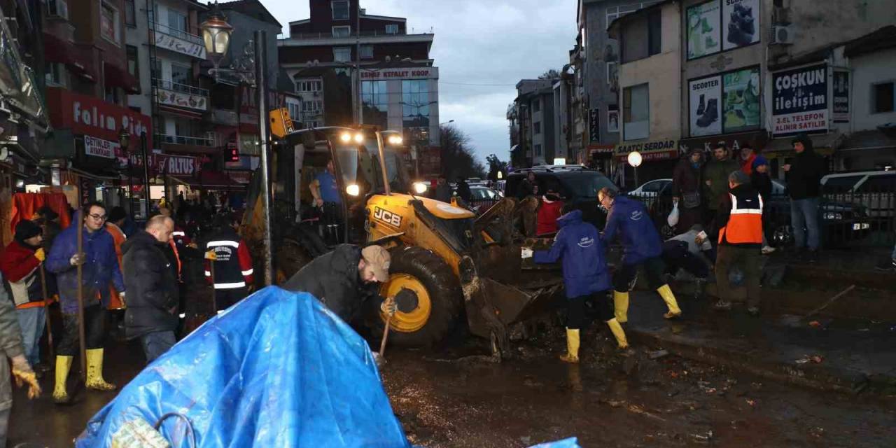 Afad, Zonguldak’ta Arama Kurtarma Çalışmalarına Devam Ediyor
