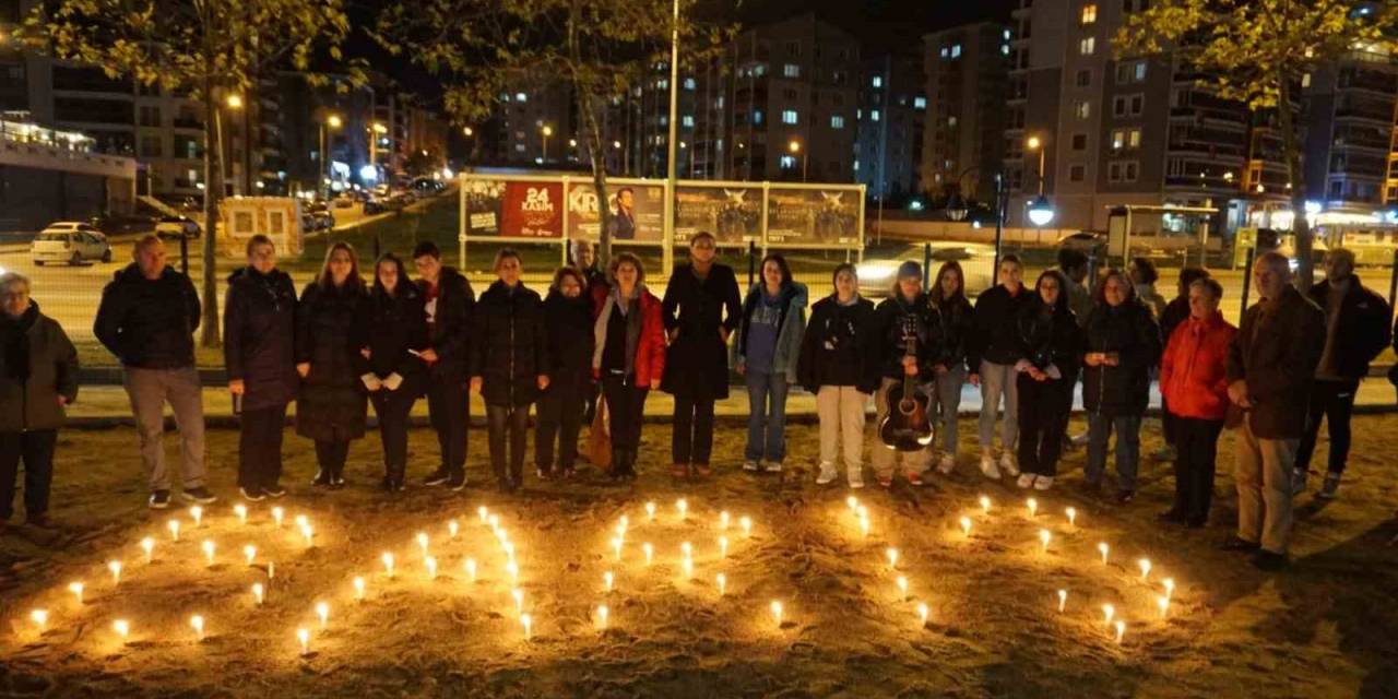 Edirne’de Gazze’de Hayatını Kaybeden Çocukların Anısına Mumlar Yakıldı