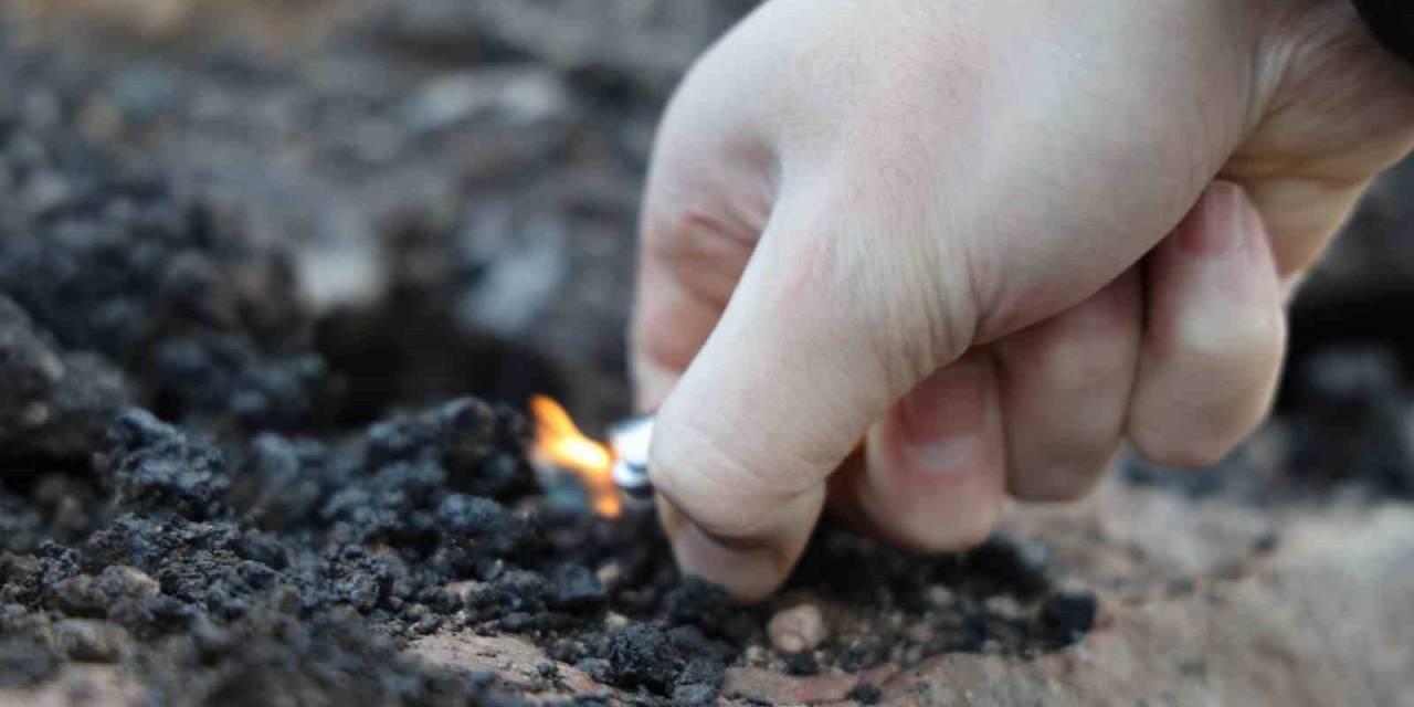 Sivas’ta Esrarengiz Türbe, O Köyde Petrol Olduğuna İşaret Ediyor