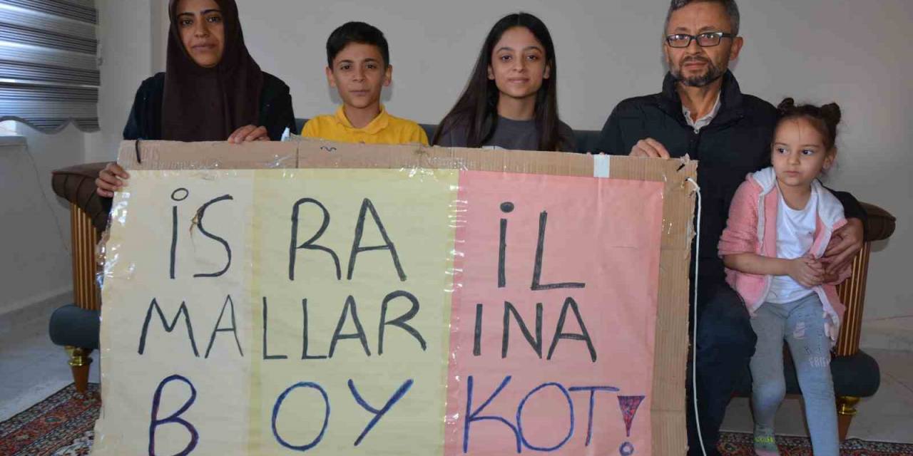 Sındırgılı Çocuklardan İsrail Mallarına Boykot Çağrısı