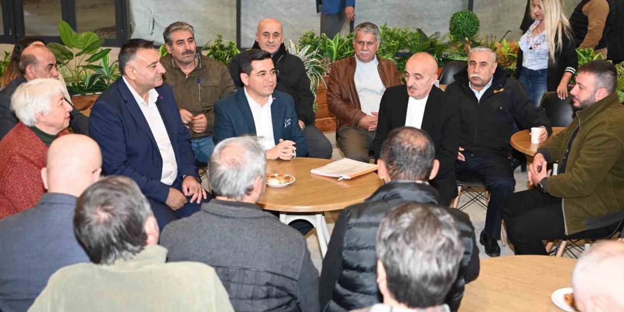 Tütüncü, Doğu Garajı Festival Çarşısı Esnafıyla Bir Araya Geldi