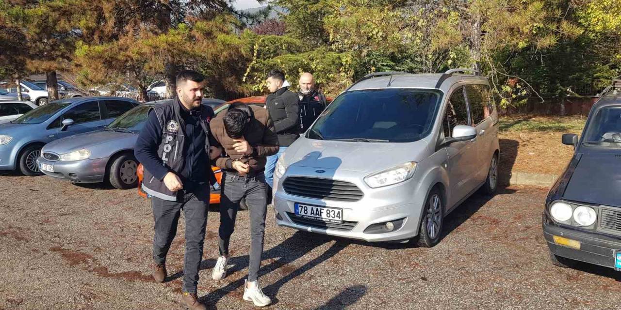 Uyuşturucu Operasyonlarında 4 Şüpheli Gözaltına Alındı