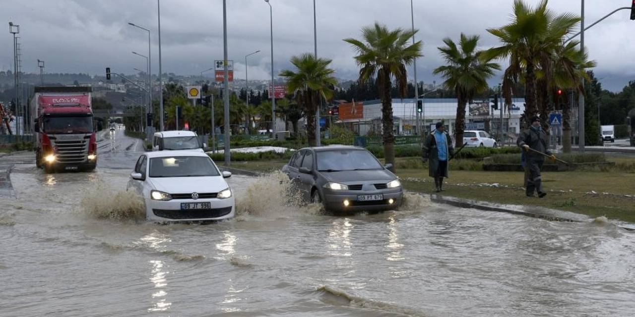 Aydın’ın Kıyı İlçelerine Sağanak Yağış Uyarısı