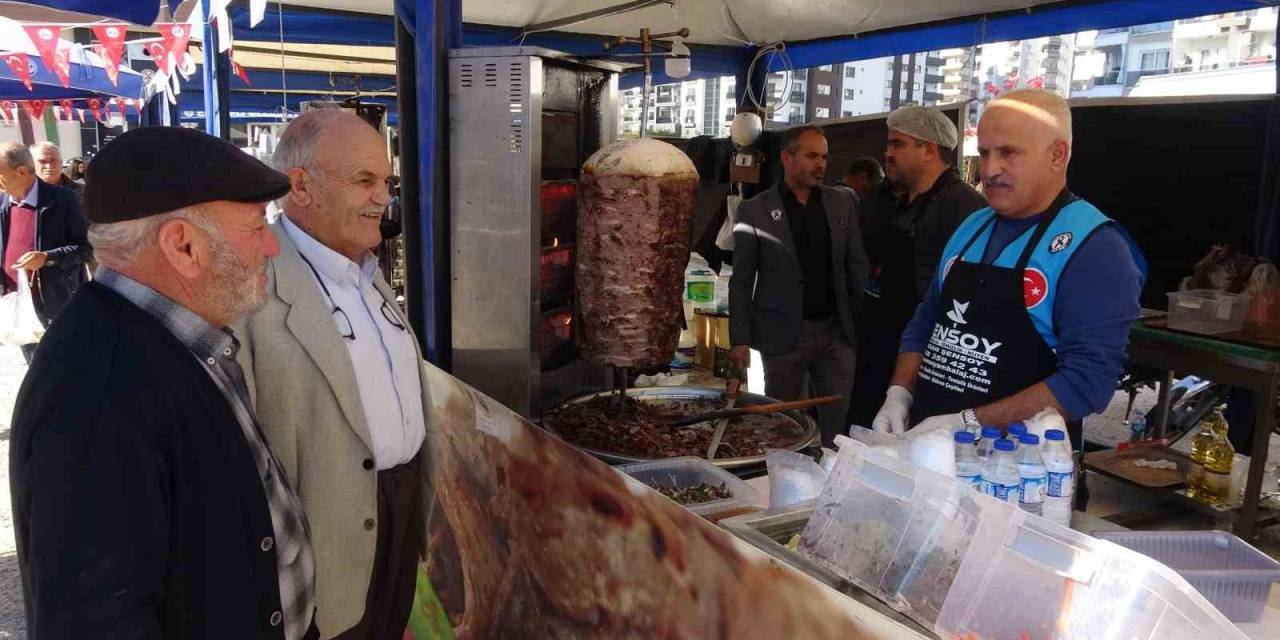 Filistin’e Destek İçin "Hayır Çarşısı"