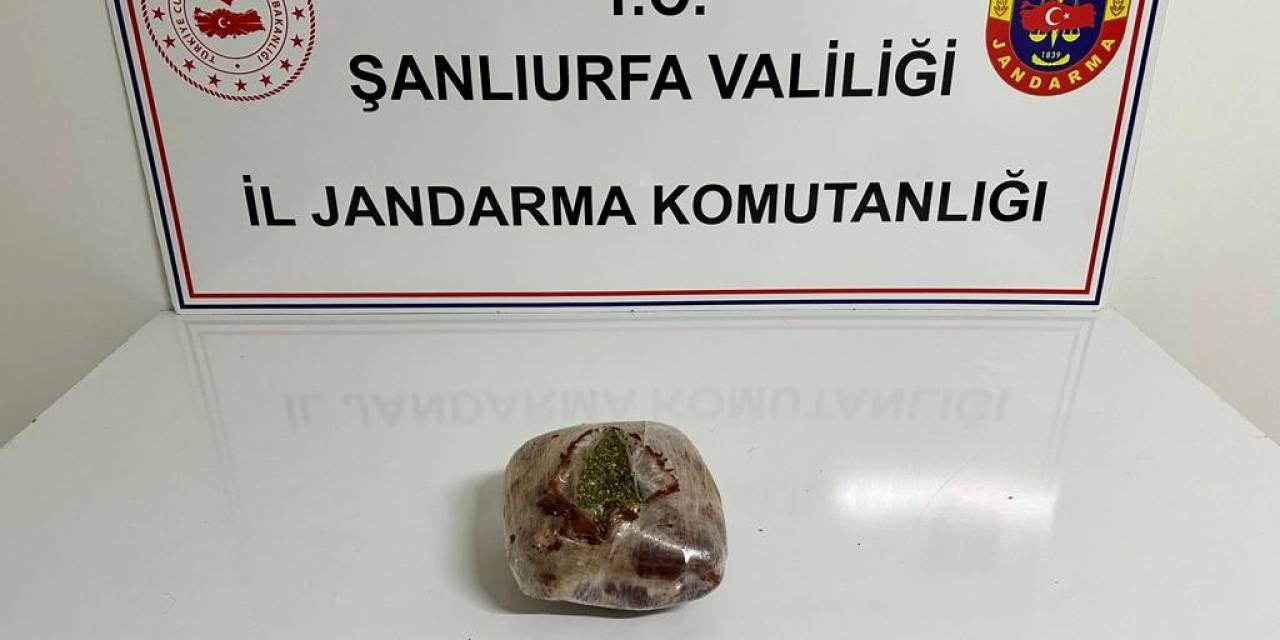 Yolcunun Çantasından Uyuşturucu Çıktı