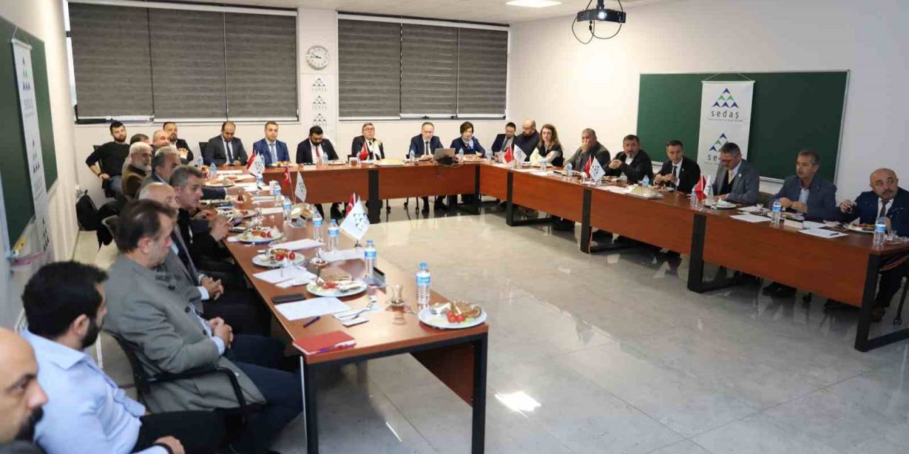 Sedaş’ın Çalışmaları Muhtarlara Anlatıldı