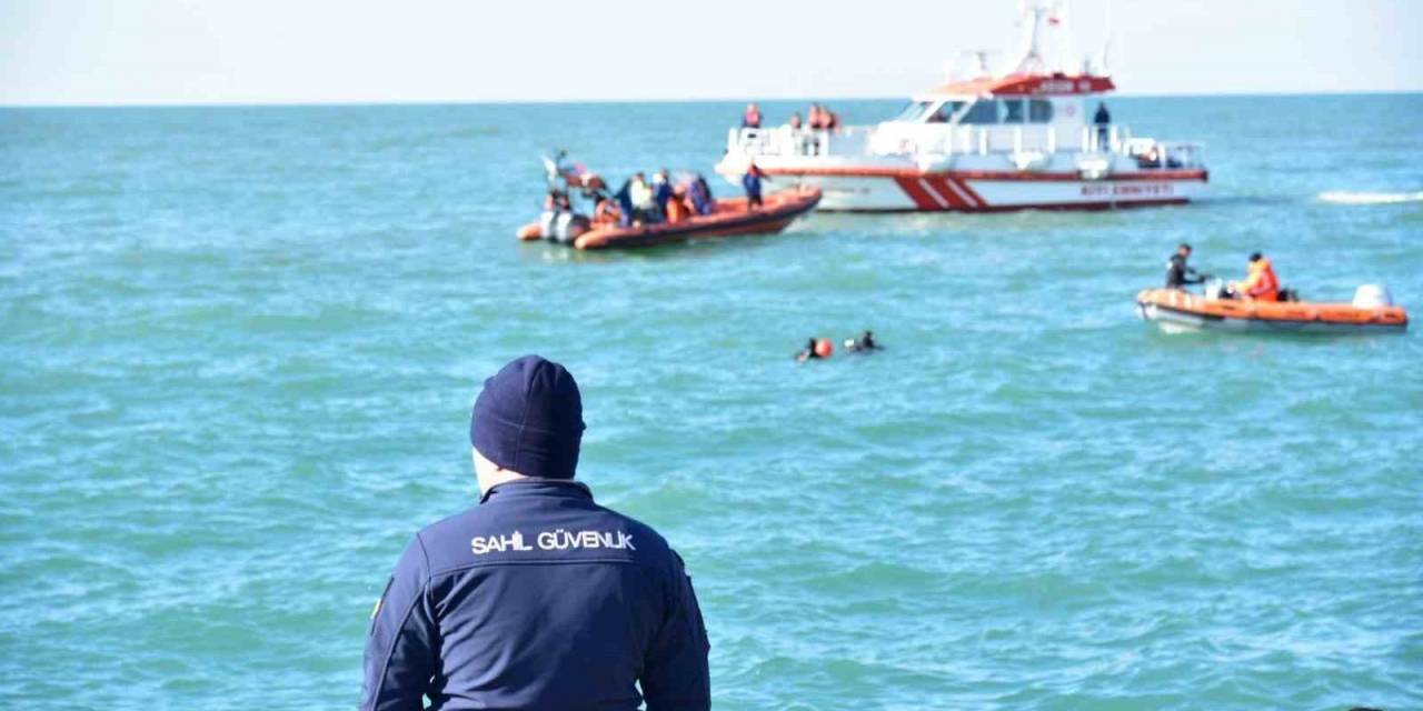 Kayıp Gemi Mürettebatının Arama Çalışmaları Sürüyor