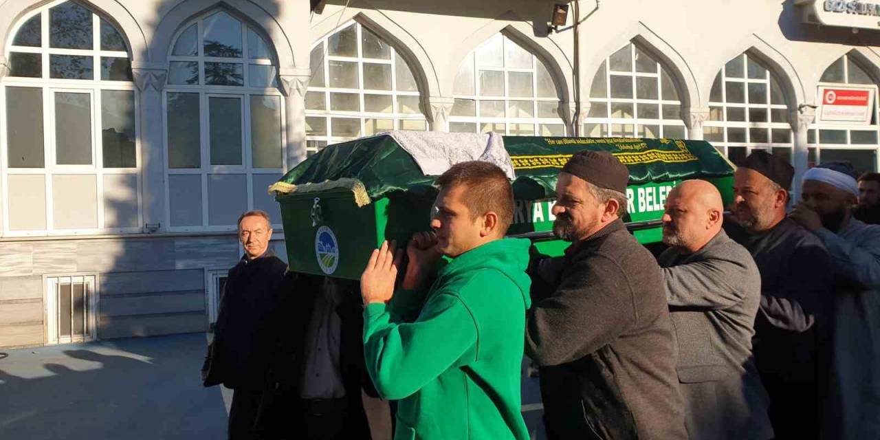 Kazada Hayatını Kaybeden Genç Son Yolculuğuna Uğurlandı