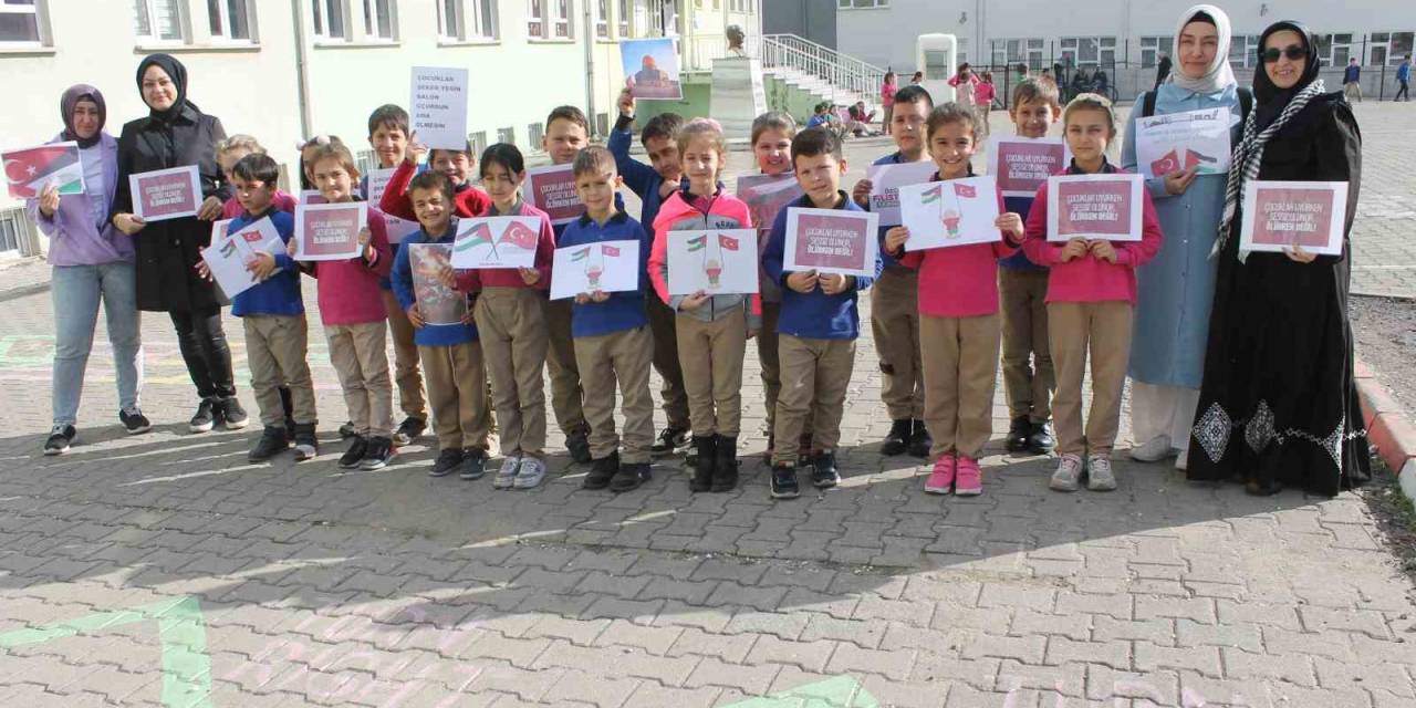 Manyas’ta İlkokul Öğrencilerinden Filistinli Çocuklara Anlamlı Bağış