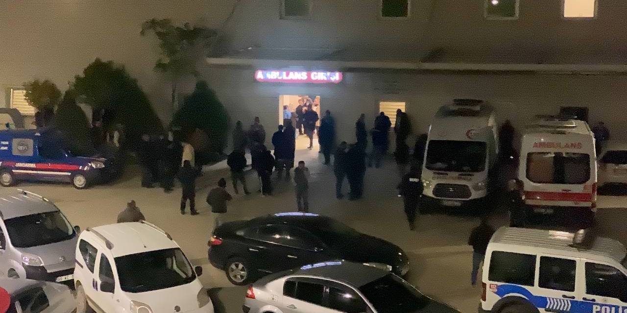 Çocukların Tartışmasına Babalar Da Dahil Olunca Kan Aktı: 1 Ölü