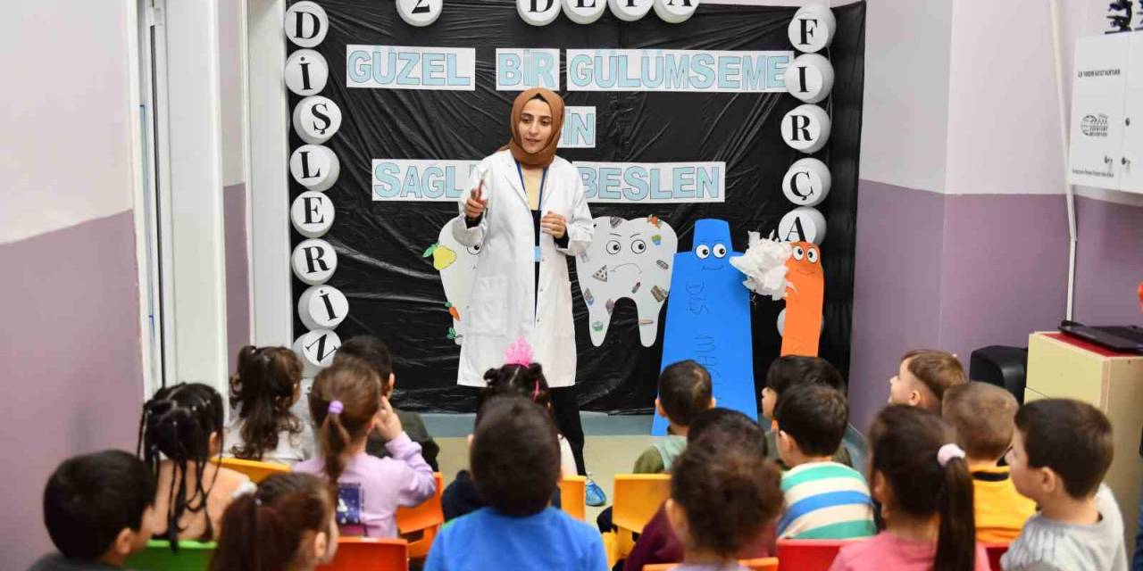 Esenyurt Belediyesi Kreşlerdeki Miniklere Diş Sağlığı Eğitimi Verdi