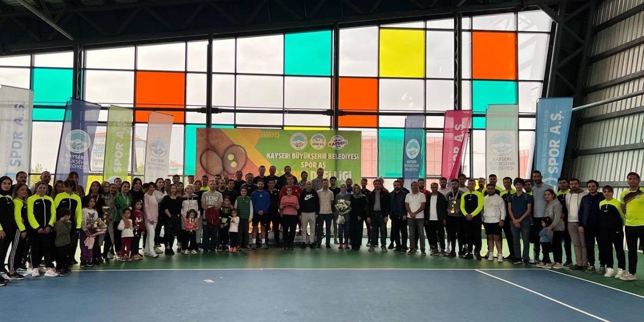 Büyükşehir’in Tenis Kortlarından 60 Bini Aşkın Vatandaş Faydalandı