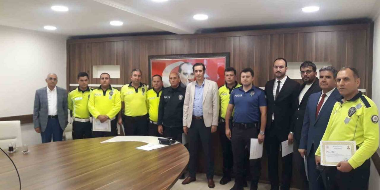 Başarılı Polisler Ödüllendirildi
