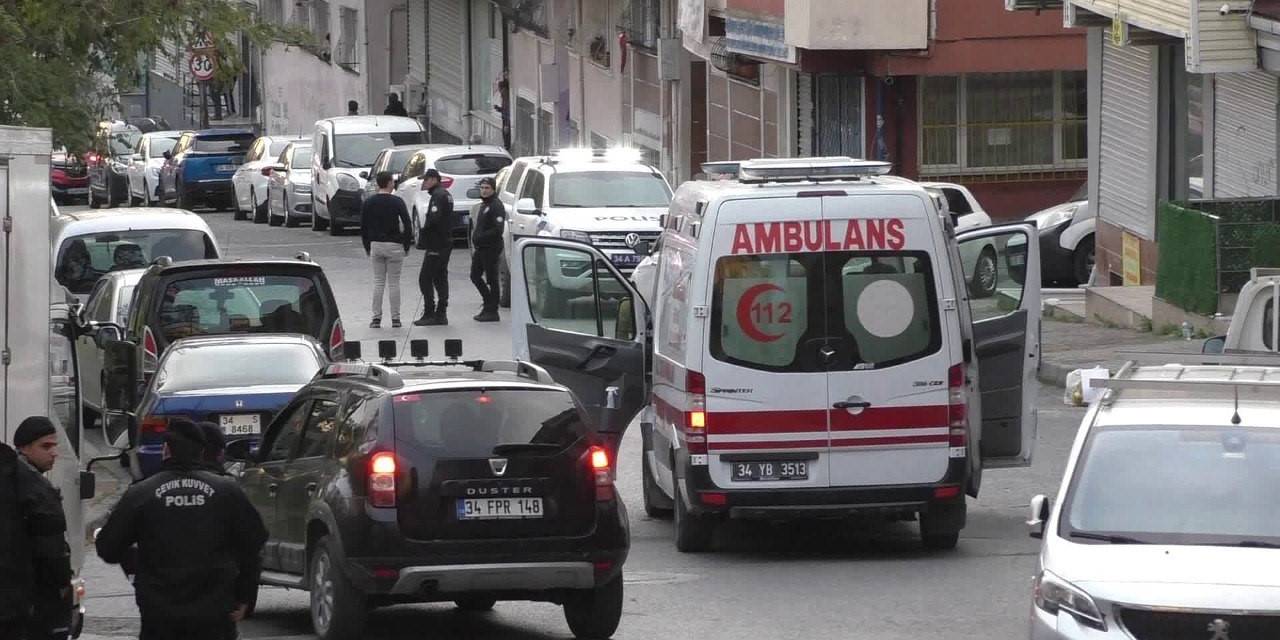 Sultangazi’de Dehşet: Boşanmak Üzere Olduğu Eşini Evde Kaçan Üvey Kızını Sokak Ortasında Öldürüp İntihar Etti