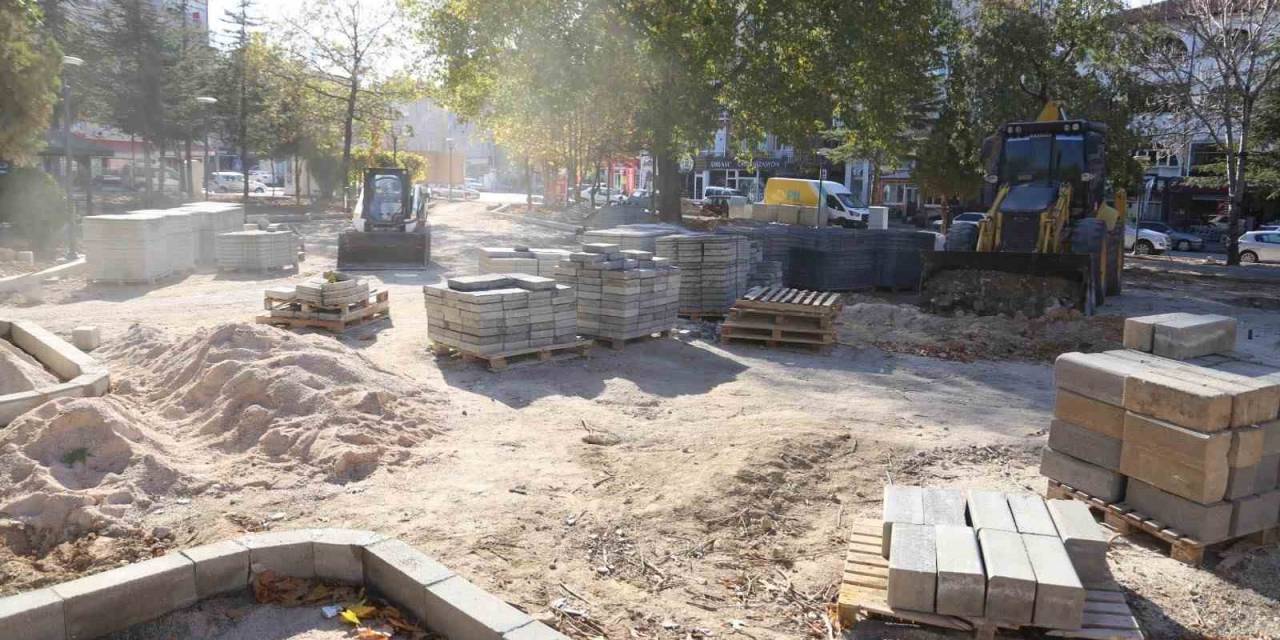 Karaman’da Alparslan Türkeş Parkı’nda Çalışmalar Sürüyor