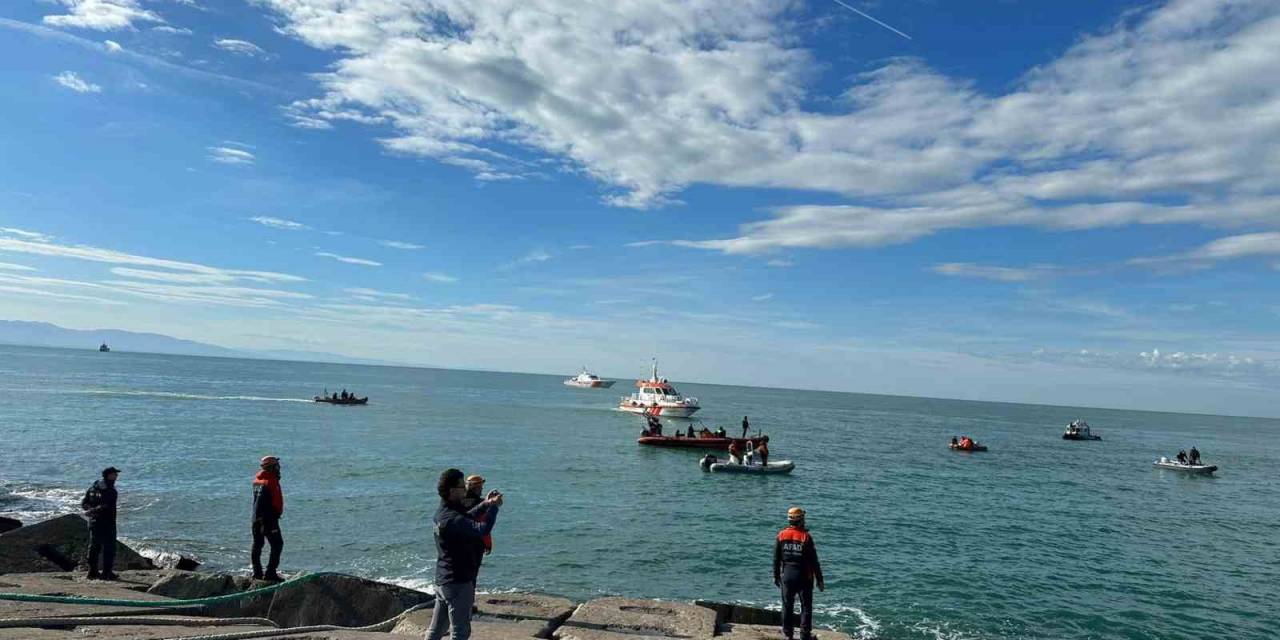 Kafkametler Gemisi’nin 11 Mürettebatı İçin Havadan, Karadan, Denizden Aramalar Yoğunlaştı