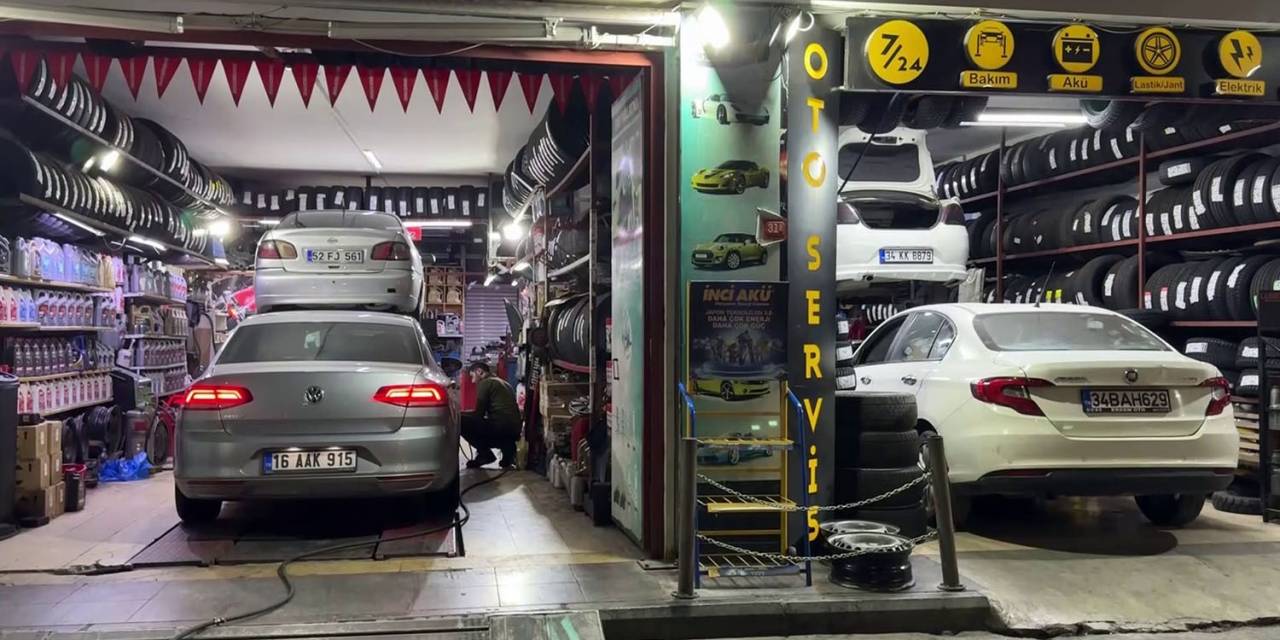 İstanbul’da Lastikçilerin Gece Mesaisi