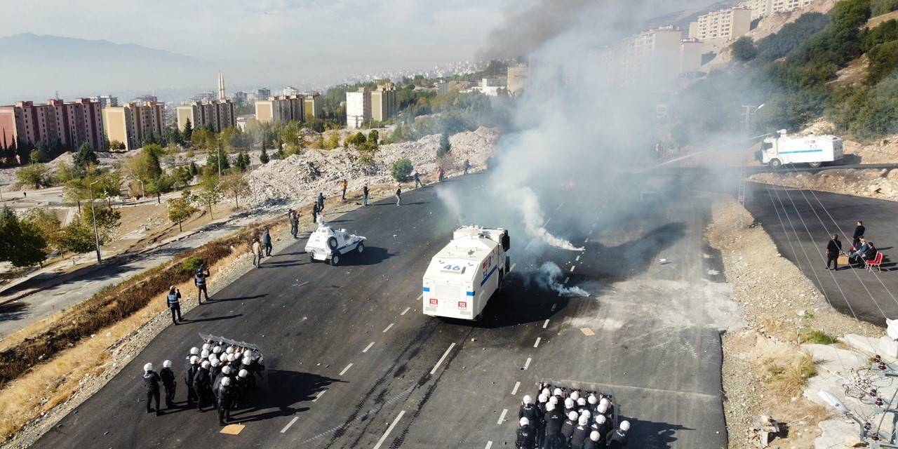 Polislerin Tatbikatı Gerçeği Aratmadı