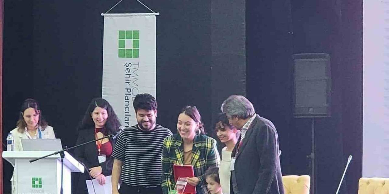 Tamirhane’ye Raci Bademli İyi Uygulamalar Ödülü