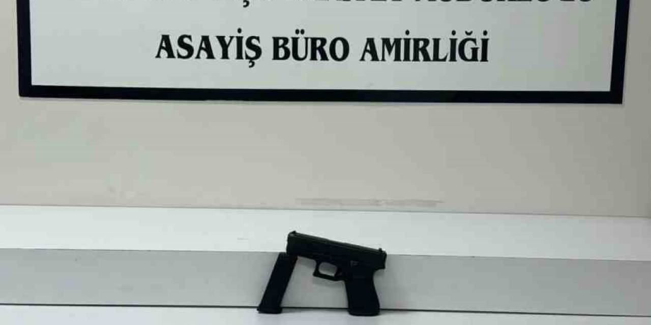 Sosyal Medya Fenomeni Banu Parlak Gözaltına Alındı: Evinden Ruhsatsız Silah Çıktı