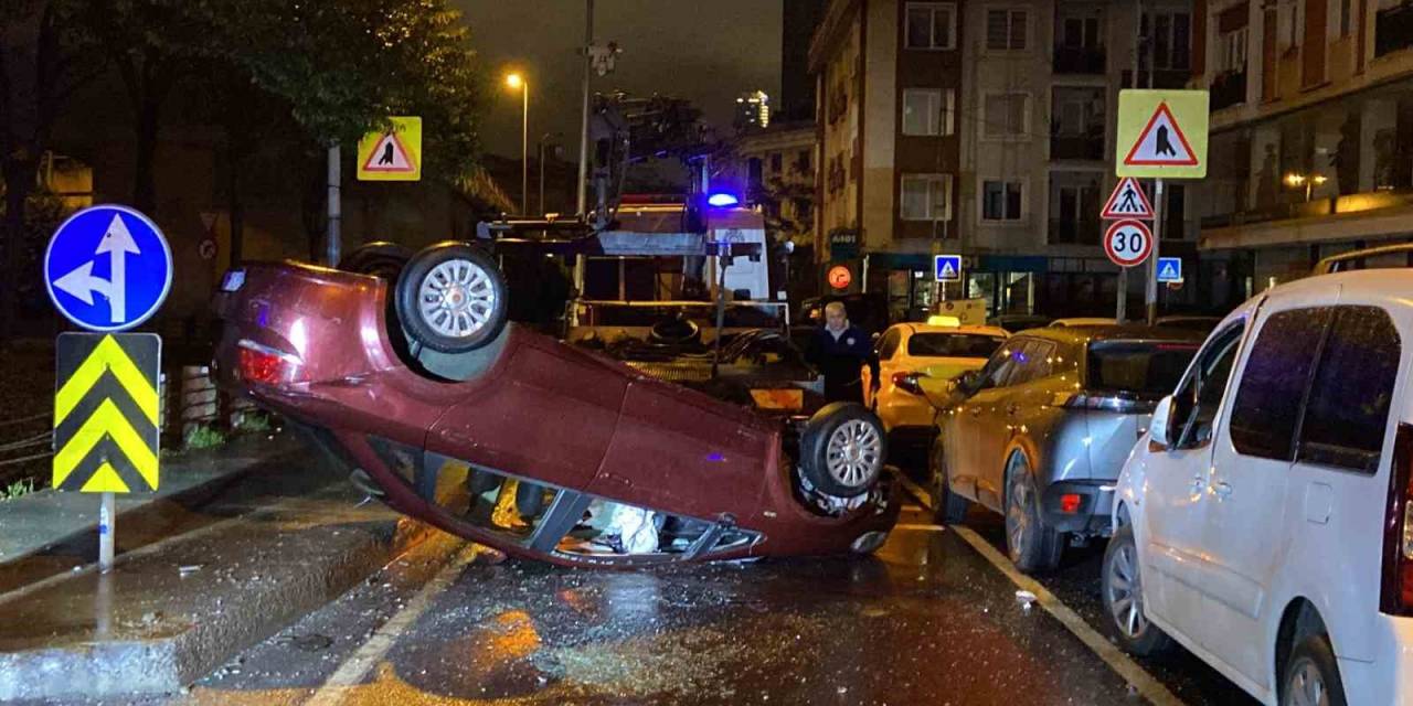 Şişli’de Sürücü Dehşeti: Patlak Lastiğe Aldırış Etmeden Yola Devam Etti, Refüje Çıkarak Takla Attı