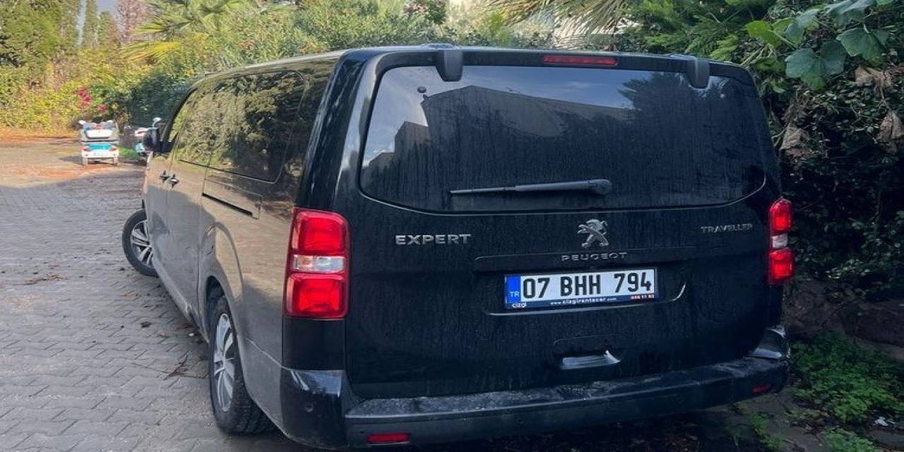 Minibüsle Kaçan Göçmenler Yakalandı