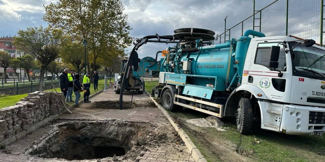 Kanalizasyon Hattından Çıkanlar “Bu Kadarda Mı Olur’ Dedirtti