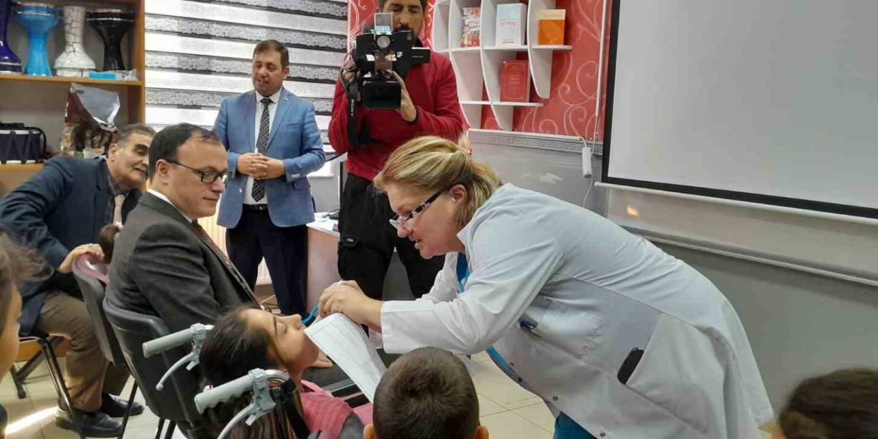 Engelliler Meclisi’nden Öğrencilere Diş Sağlığı Desteği