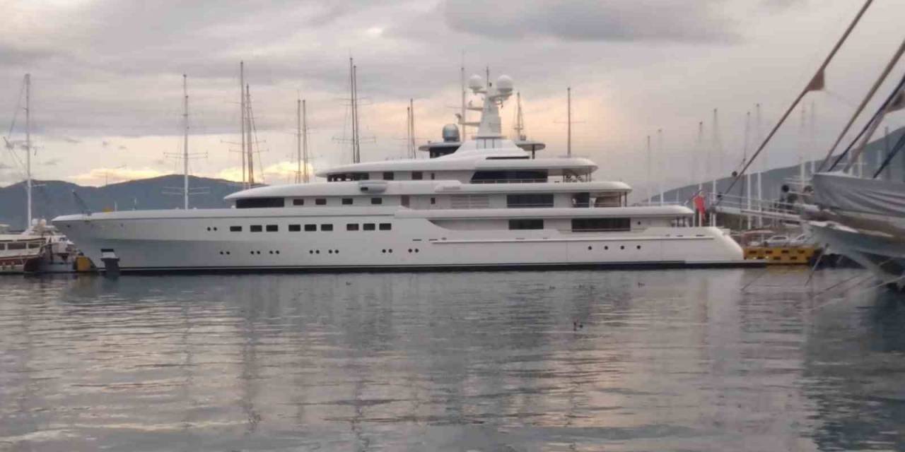 Süper Yat Romea 160 Ton Yakıt Aldı