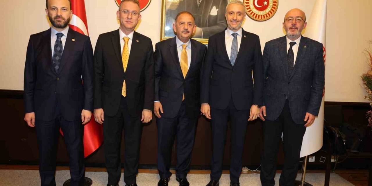 Kütahya Heyeti Bakan Özhaseki’ye İl Ve İlçelerin Taleplerini İletti